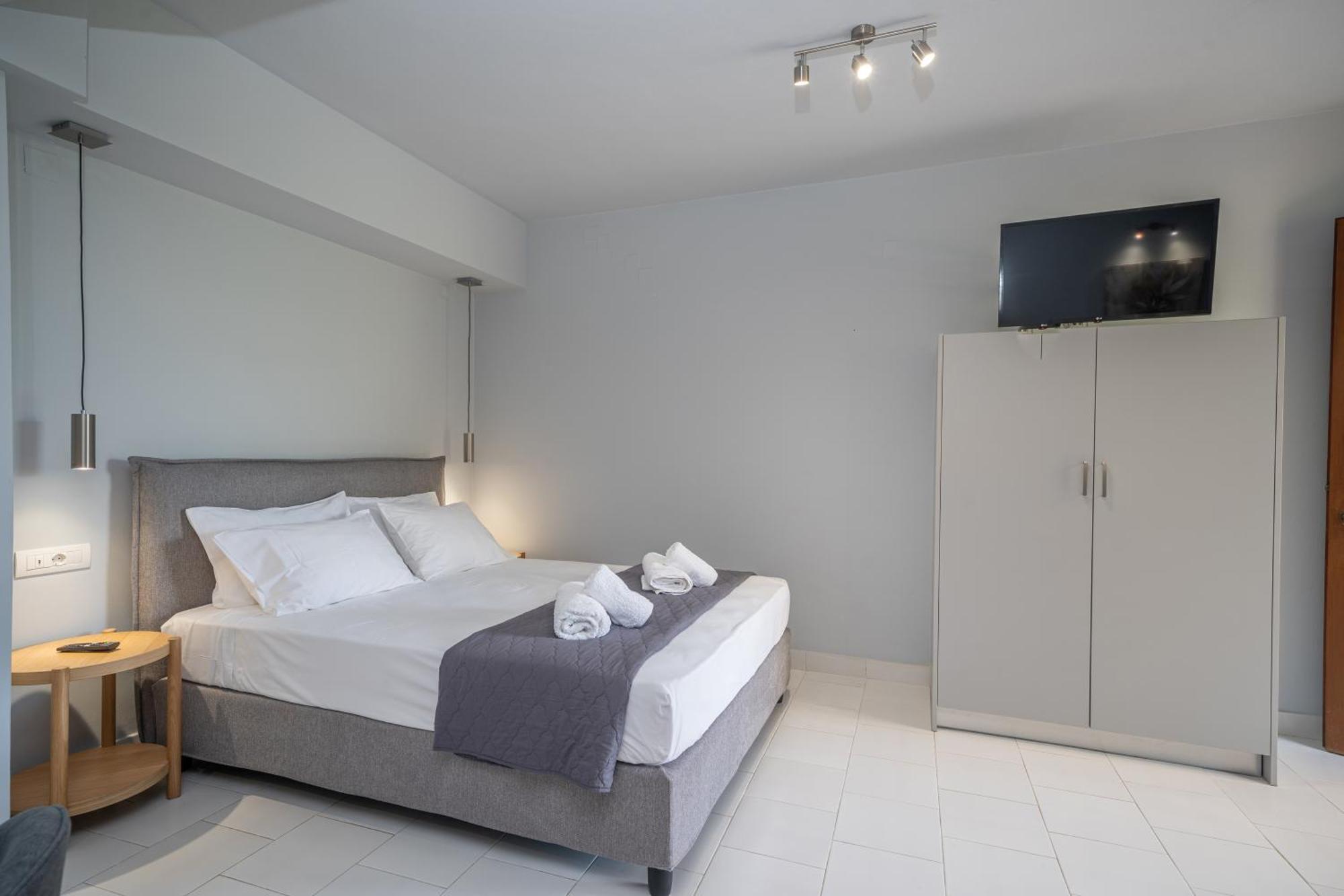 Mary'S Studios & Apartment Самі Номер фото