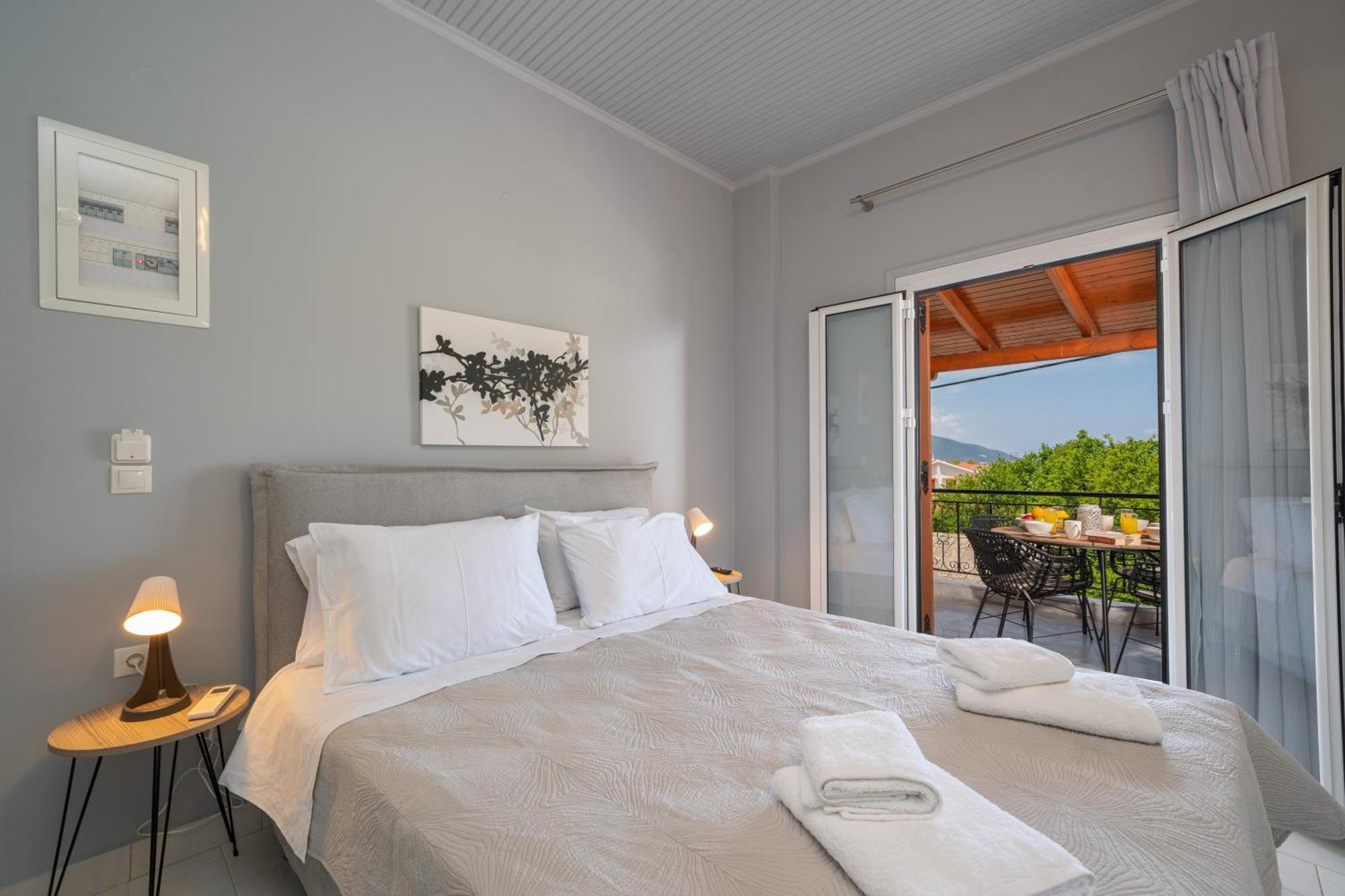 Mary'S Studios & Apartment Самі Номер фото